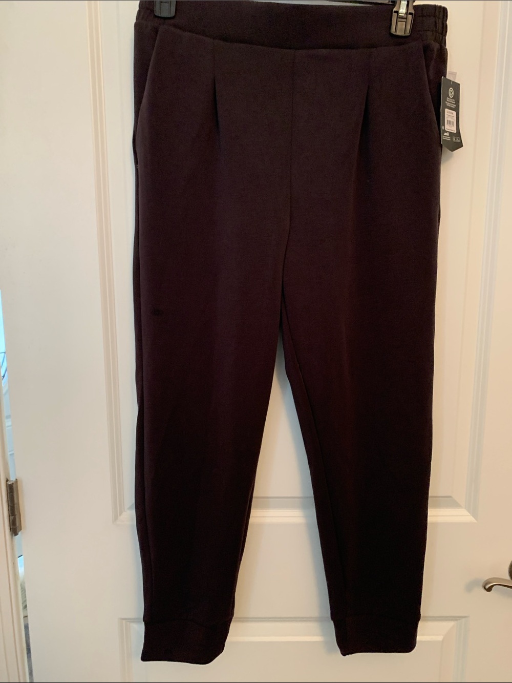 Avia Black Pull-On Tapered Ankle Pants